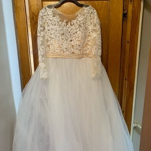 Wedding dress